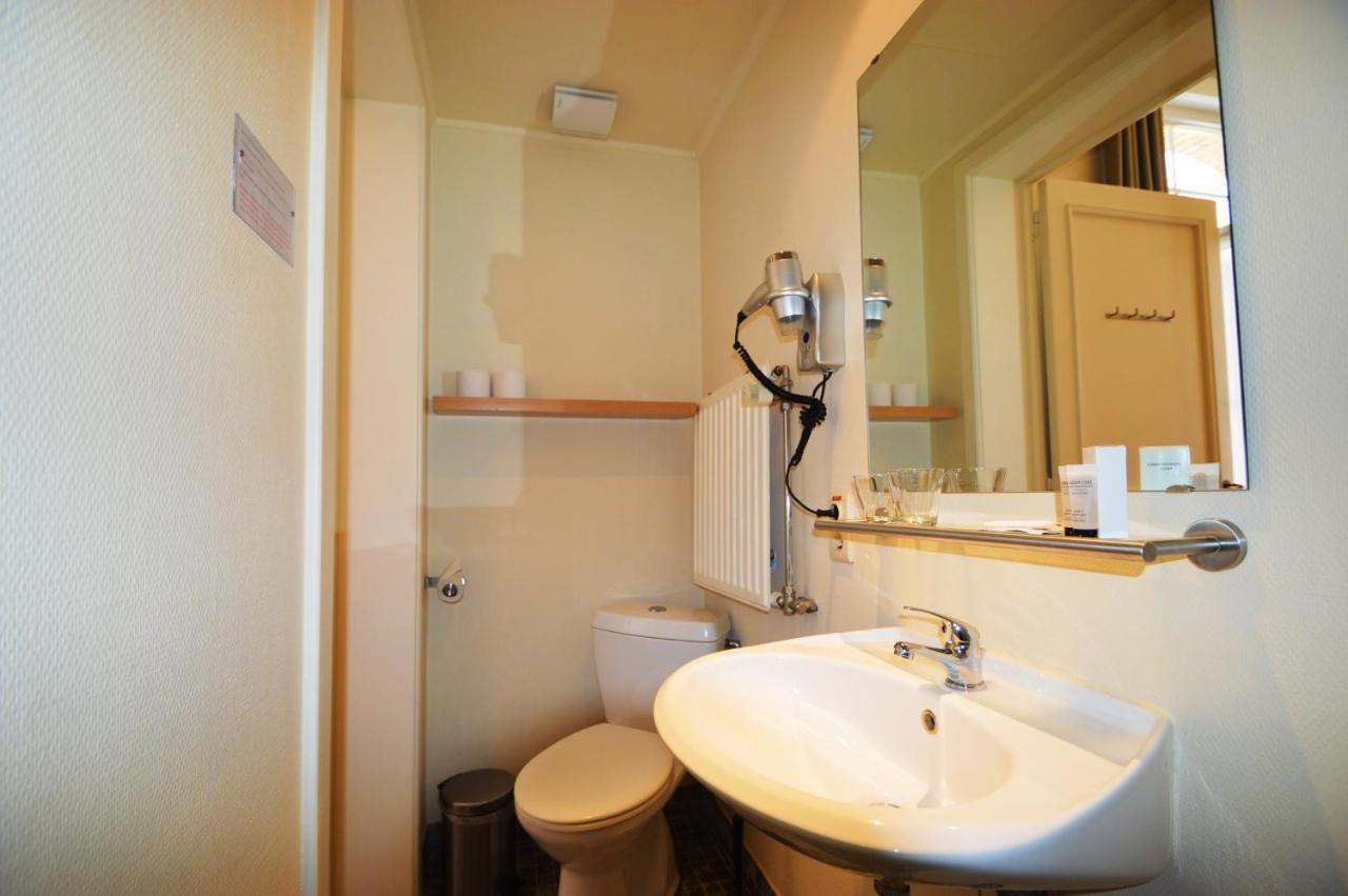 Hotel Ambrosia Ипер Екстериор снимка
