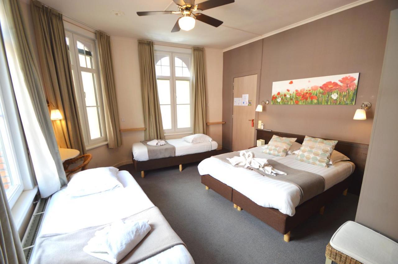 Hotel Ambrosia Ипер Екстериор снимка