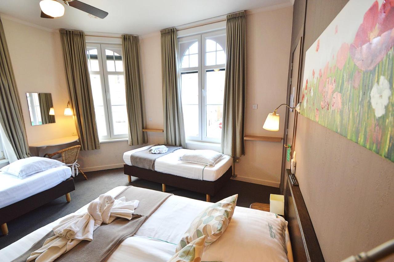 Hotel Ambrosia Ипер Екстериор снимка